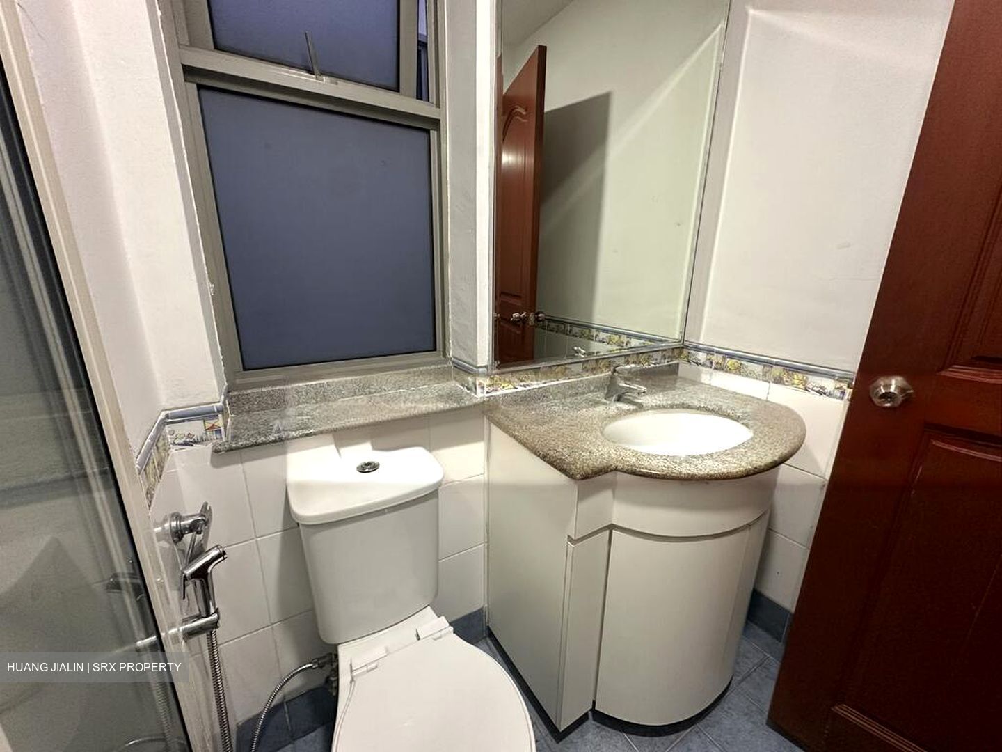 Dmanor (D16), Terrace #546592841